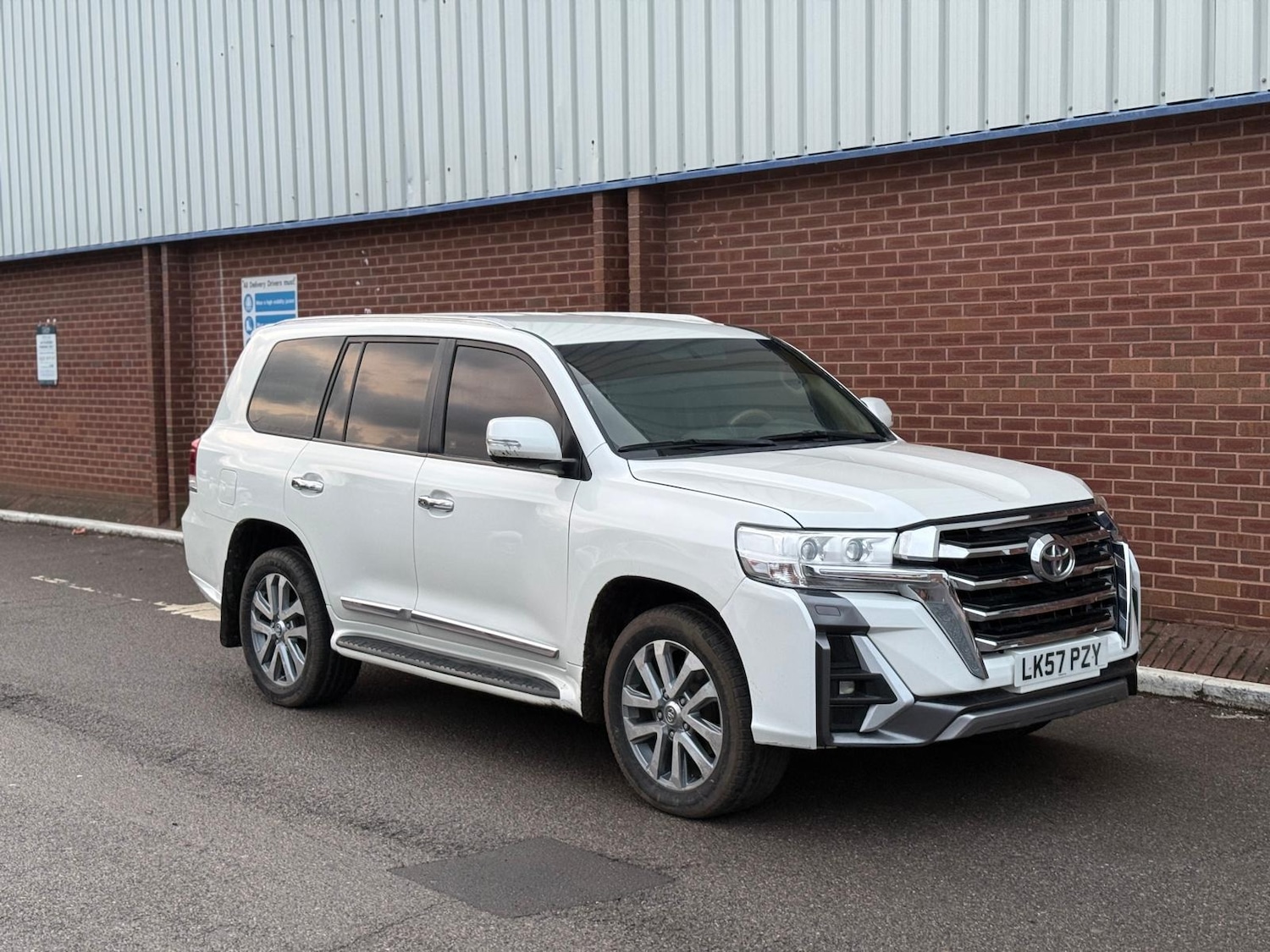 Used Toyota Land Cruiser 2008 for sale - 77151686: Photo 2