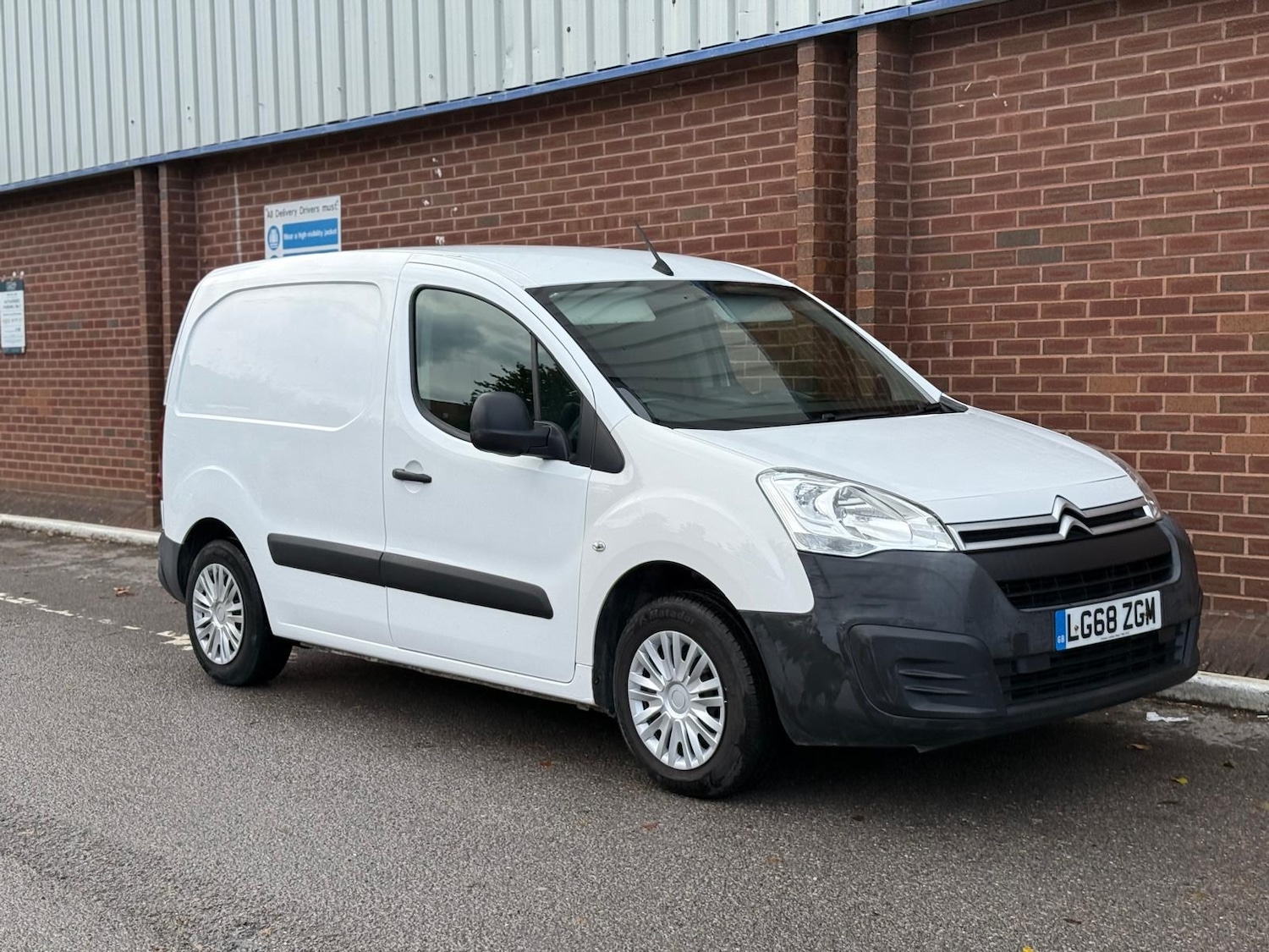 Used Citroen Berlingo 2018 for sale - 76355281: Photo 2