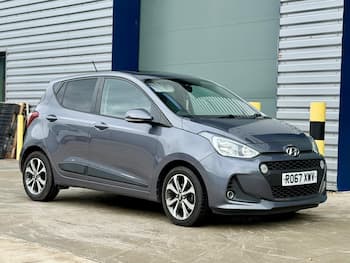 Used Hyundai i10 2017 for sale - 79703599: Photo