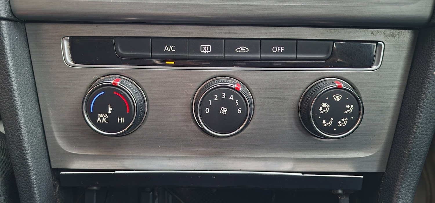 Used Volkswagen Golf 2014 for sale - 78053610: Photo 19