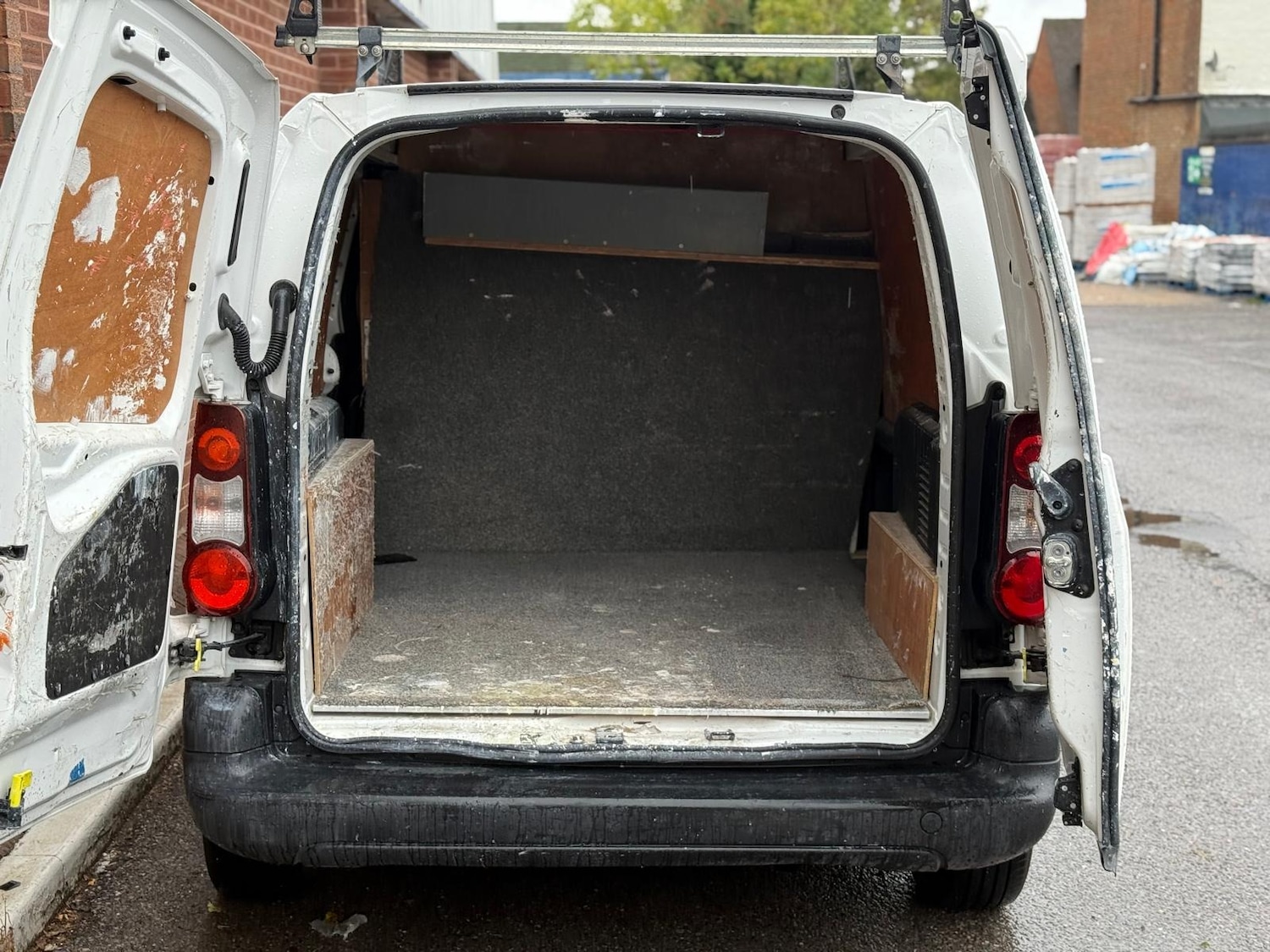 Used Peugeot Partner 2014 for sale - 76355237: Photo 10