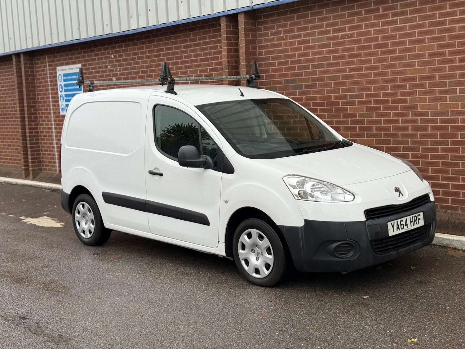 Used Peugeot Partner 2014 for sale - 76355237: Photo 2