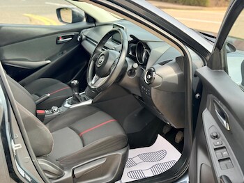 Used Mazda Mazda2 2016 for sale - 78261051: Photo