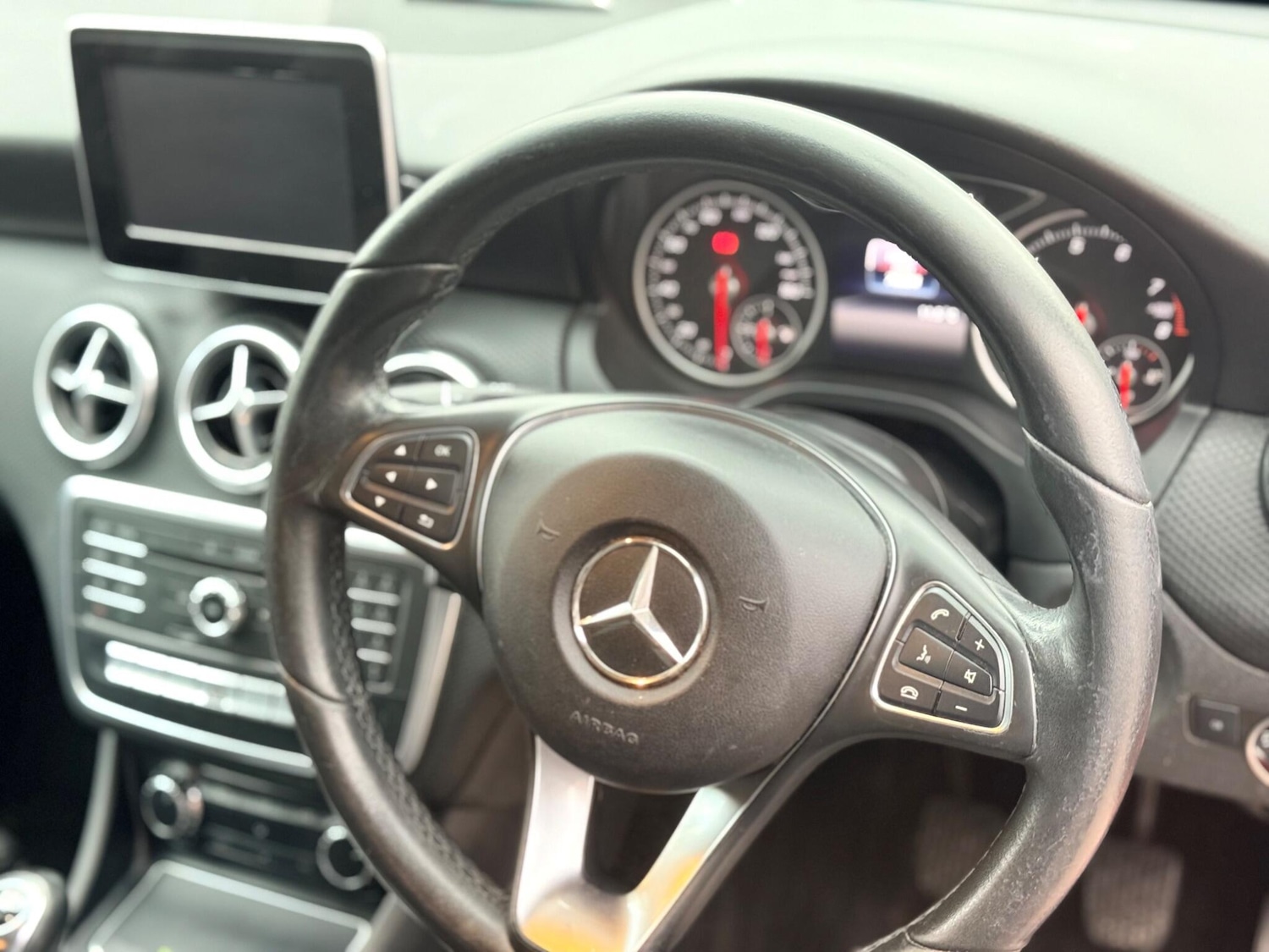 Used Mercedes-Benz A-Class for sale - 77705125: Photo 28