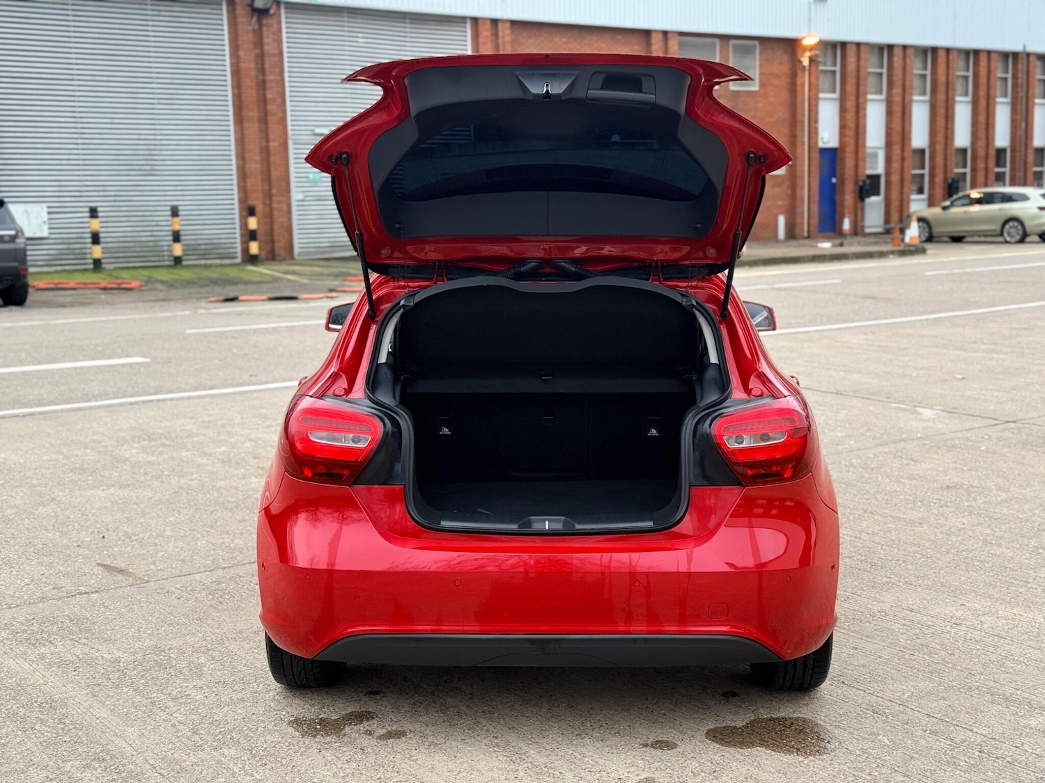 Used Mercedes-Benz A-Class for sale - 77705125: Photo 37