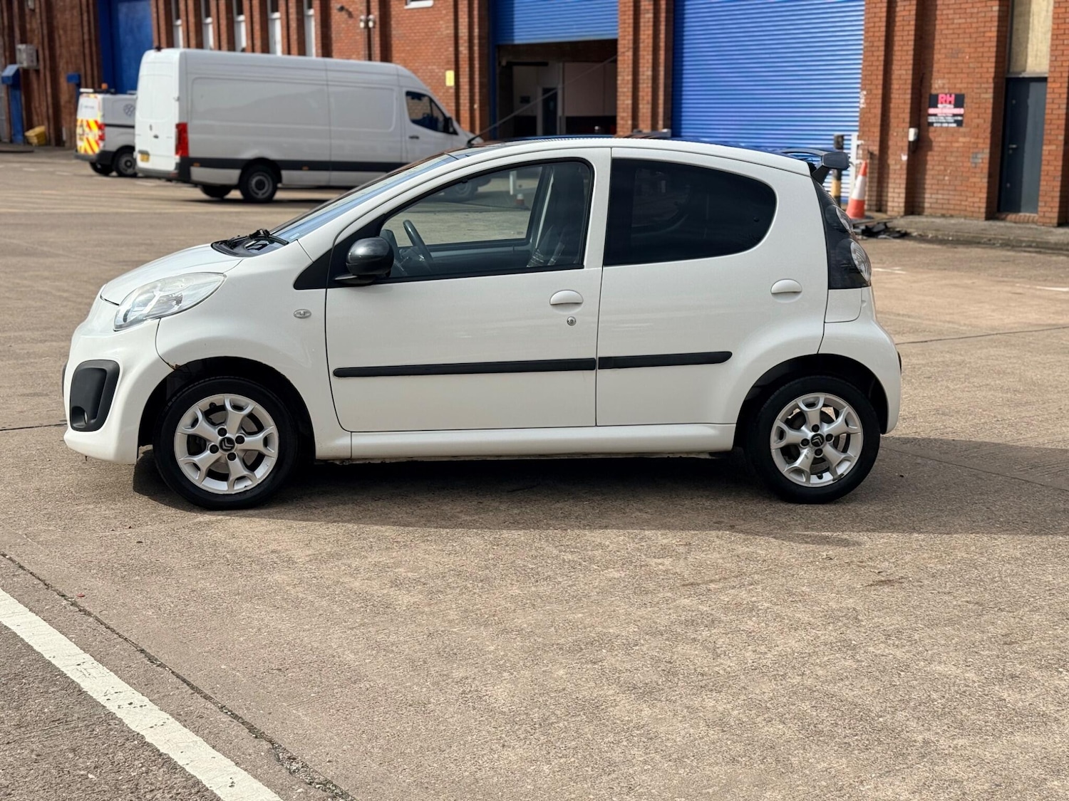 Used Citroen C1 2013 for sale - 77882547: Photo 19