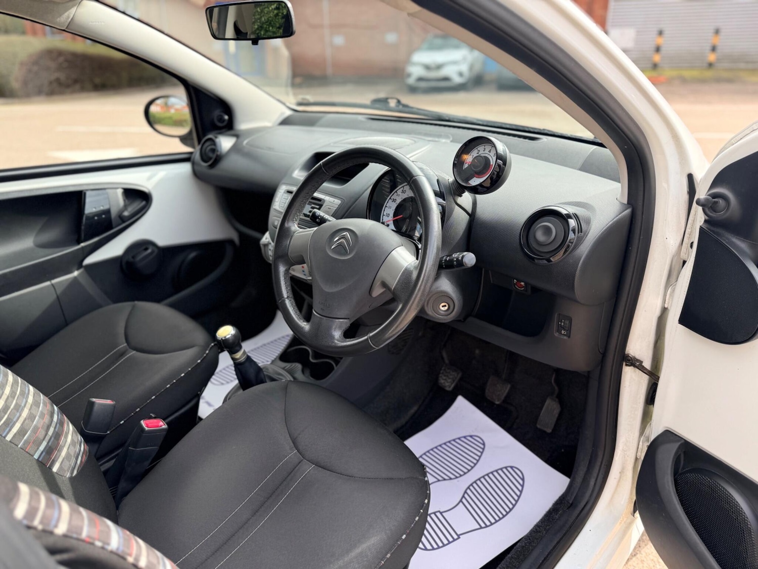 Used Citroen C1 2013 for sale - 77882547: Photo 2