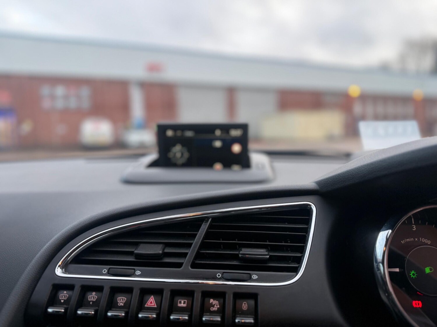 Used Peugeot 3008 2015 for sale - 77479112: Photo 26