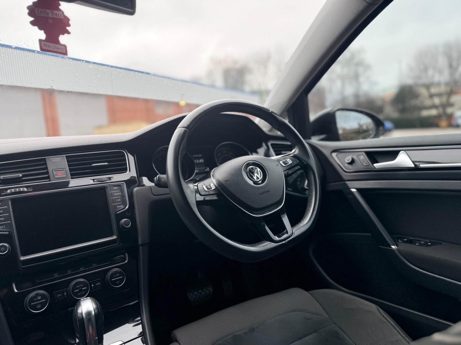 Used Volkswagen Golf 2023 for sale - 77441258: Photo 9