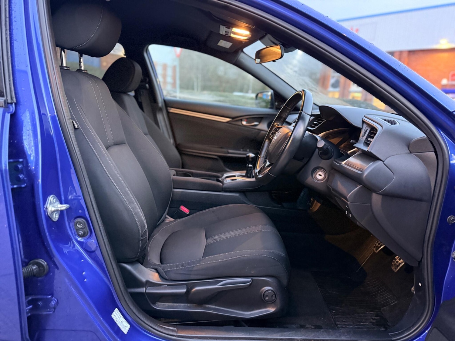 Used Honda Civic 2017 for sale - 77314780: Photo 18