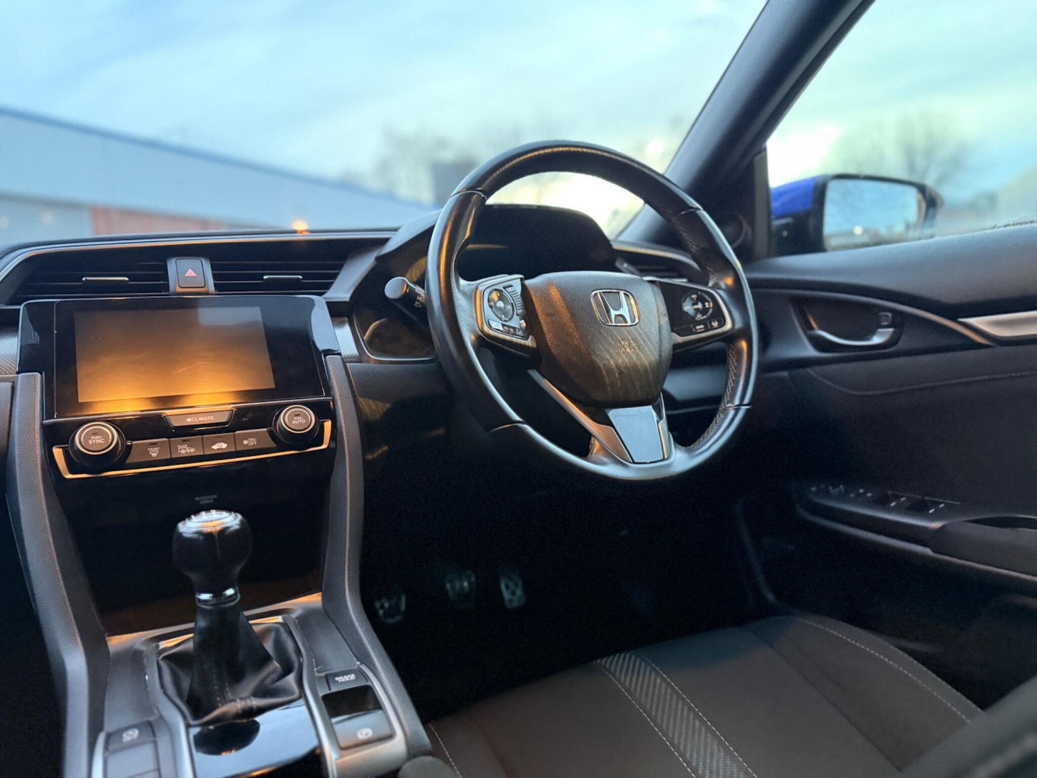 Used Honda Civic 2017 for sale - 77314780: Photo 19