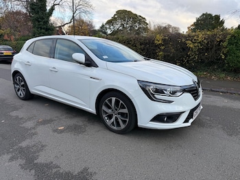 Used Renault Megane 2017 for sale - 78561000: Photo