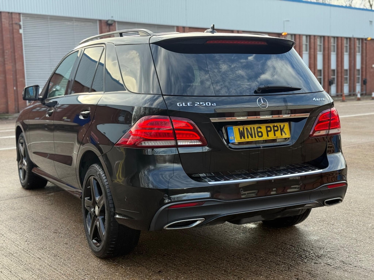 Used Mercedes-Benz GLE 2016 for sale - 77253631: Photo 3