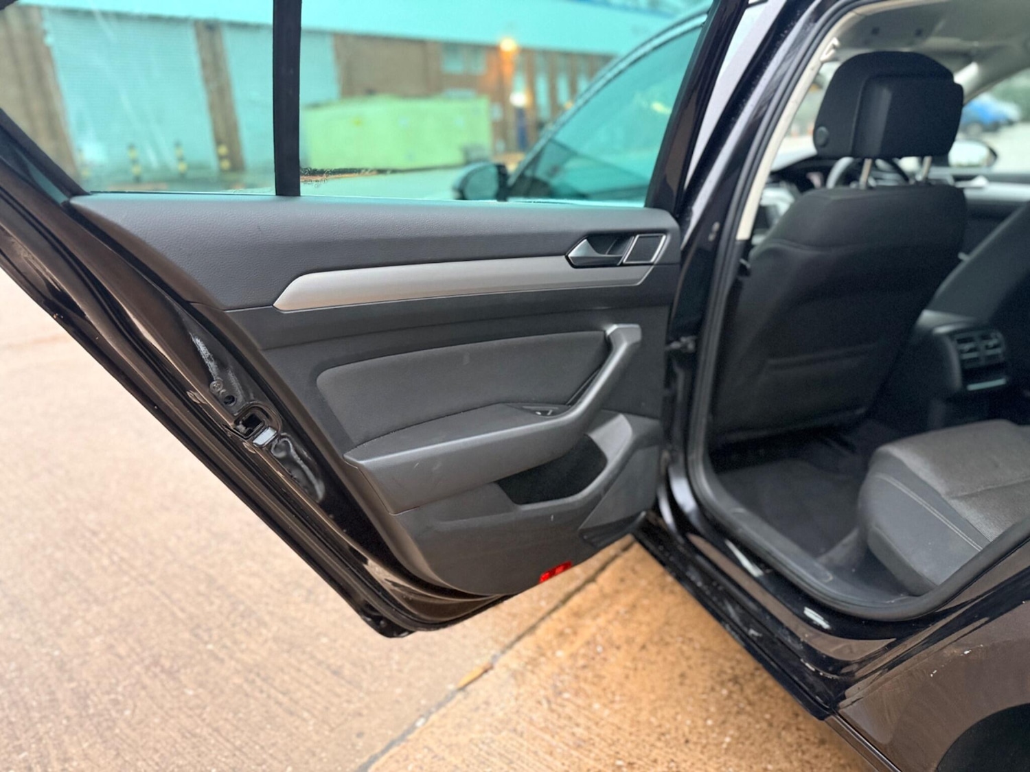 Used Volkswagen Passat 2016 for sale - 77549893: Photo 16