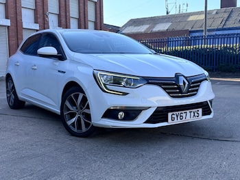 Used Renault Megane 2017 for sale - 79602359: Photo