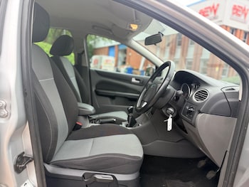 Used Ford Focus 2010 for sale - 78810387: Photo