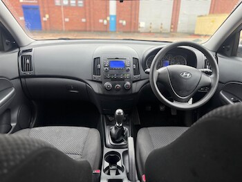 Used Hyundai i30 2012 for sale - 77255605: Photo