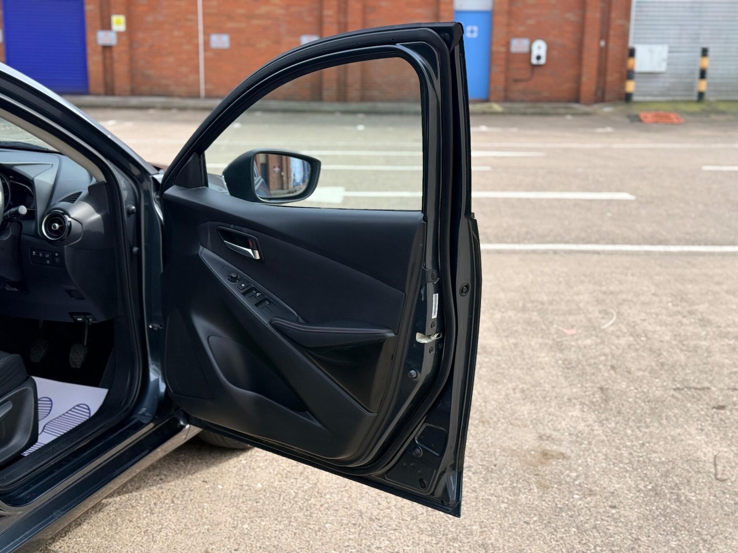 Used Mazda Mazda2 2016 for sale - 78141583: Photo 10