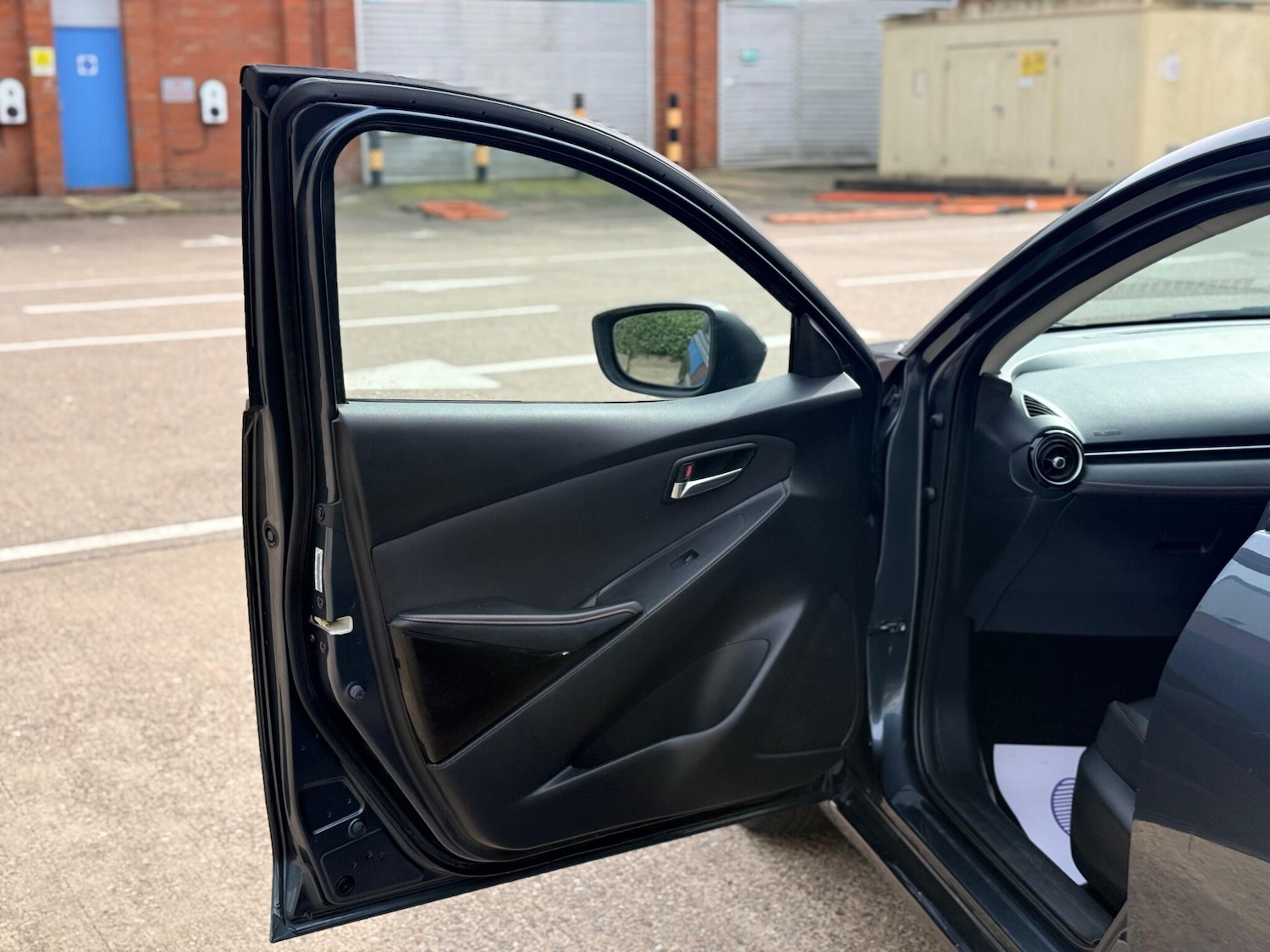 Used Mazda Mazda2 2016 for sale - 78141583: Photo 16