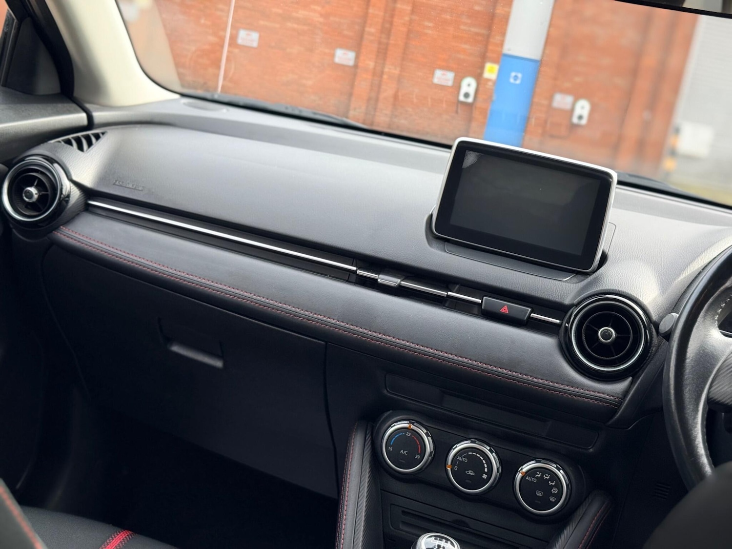 Used Mazda Mazda2 2016 for sale - 78141583: Photo 20