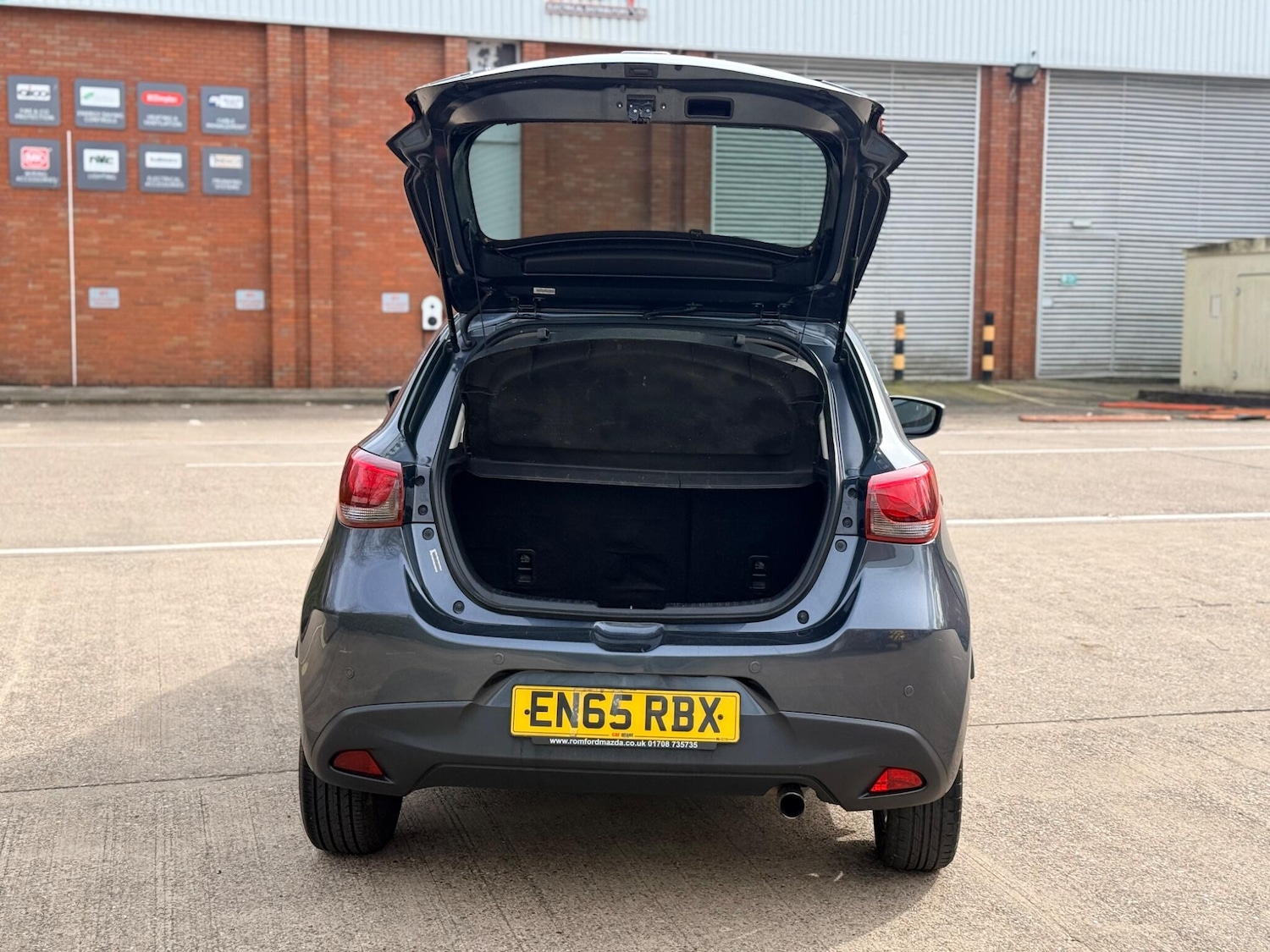 Used Mazda Mazda2 2016 for sale - 78141583: Photo 38