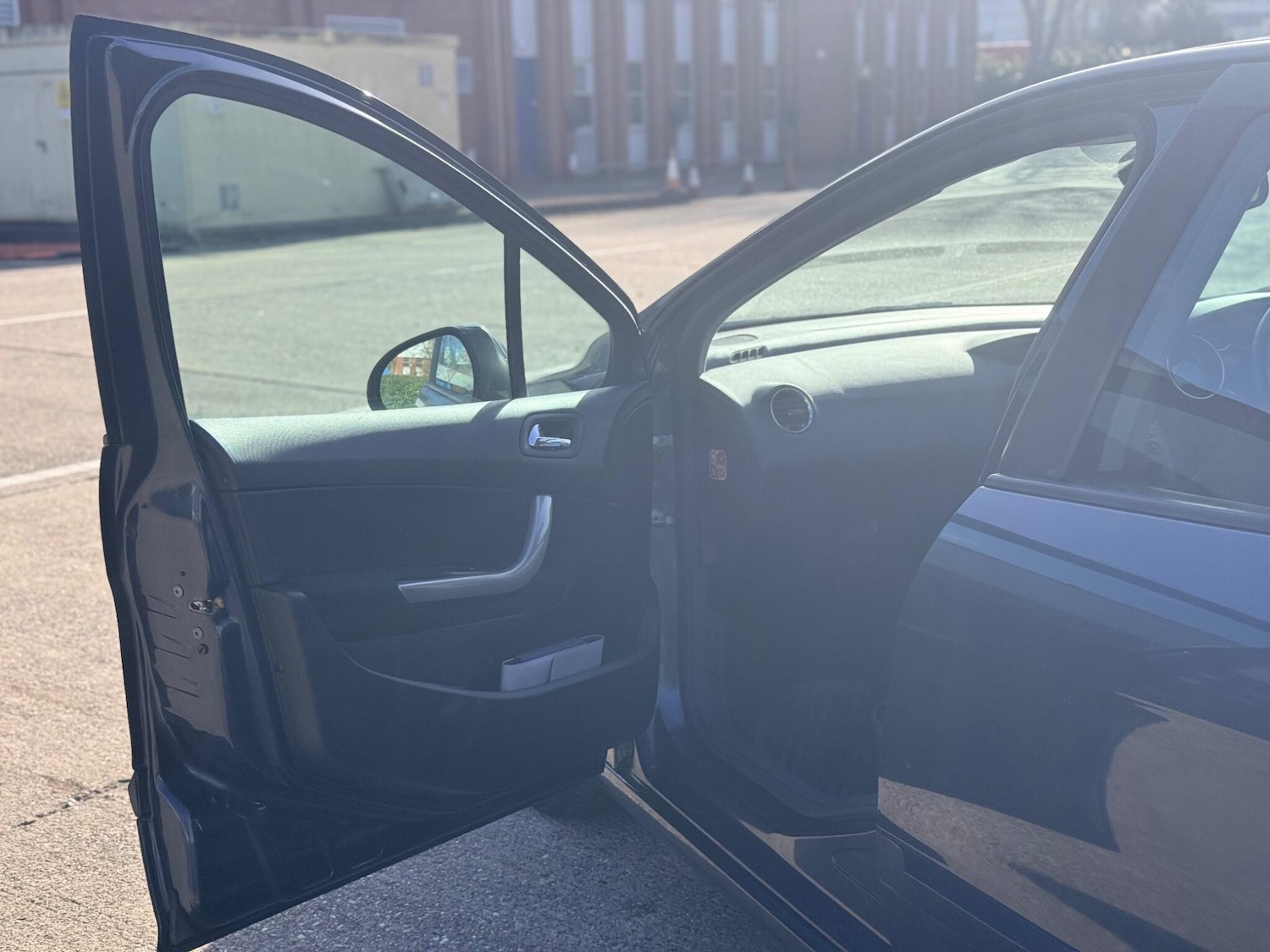 Used Peugeot 308 2012 for sale - 77883244: Photo 16