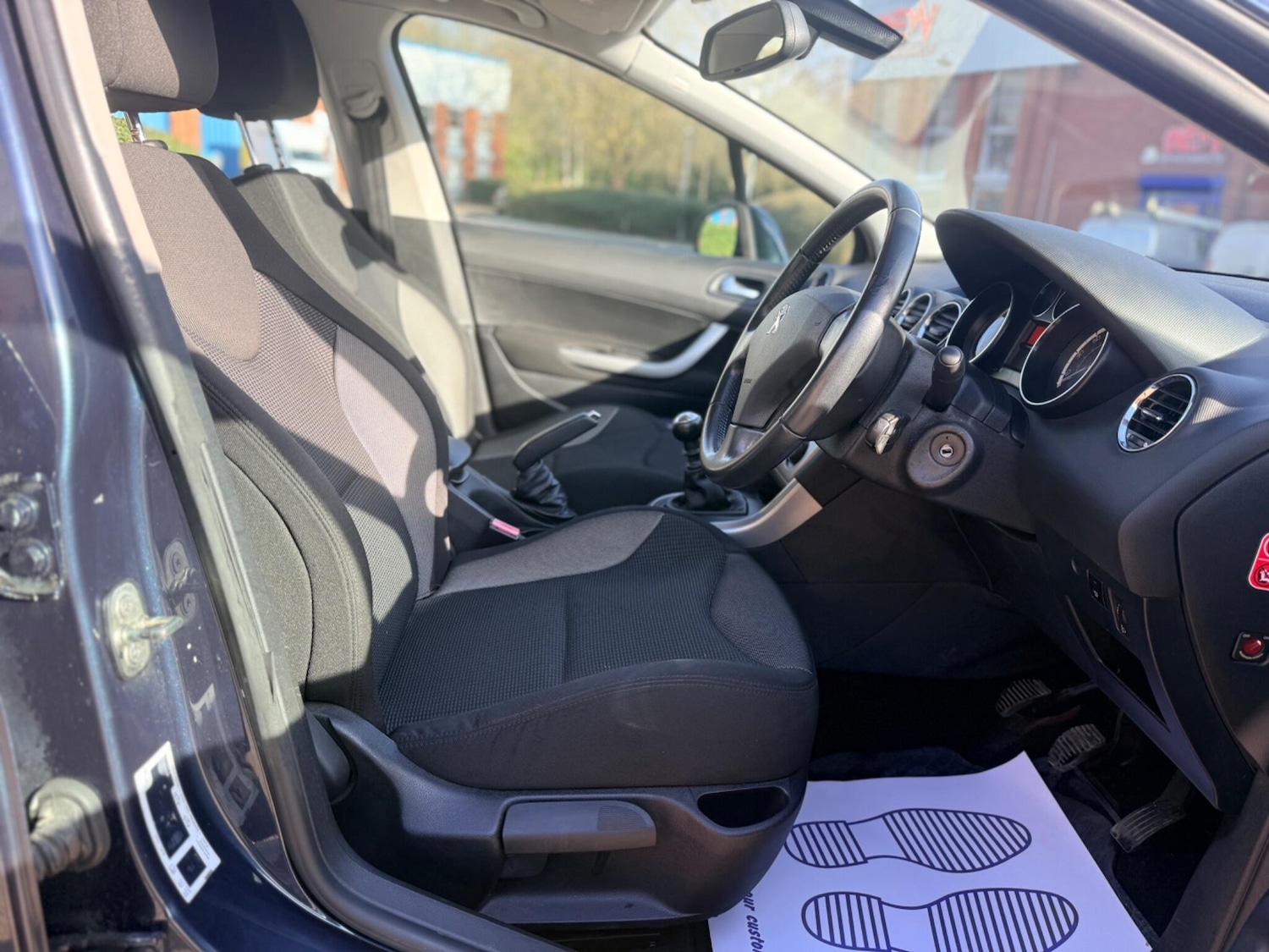 Used Peugeot 308 2012 for sale - 77883244: Photo 2