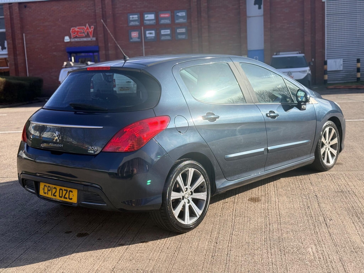Used Peugeot 308 2012 for sale - 77883244: Photo 3