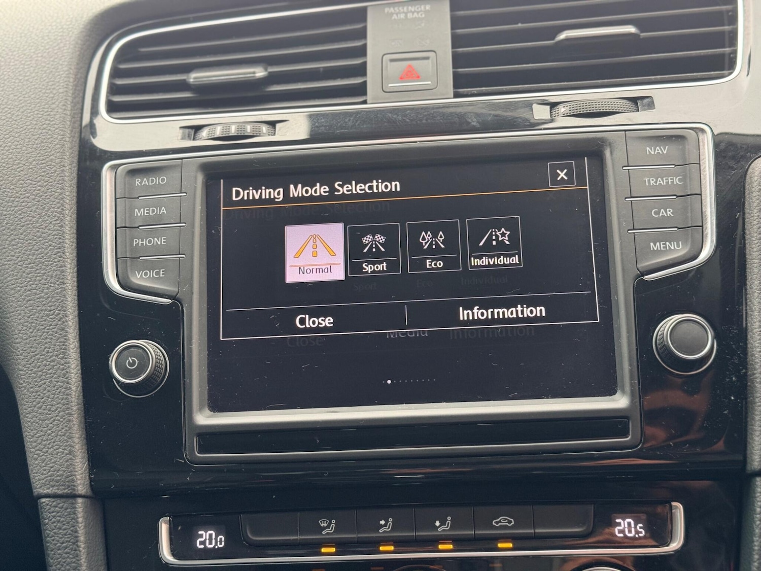 Used Volkswagen Golf 2023 for sale - 77612573: Photo 32