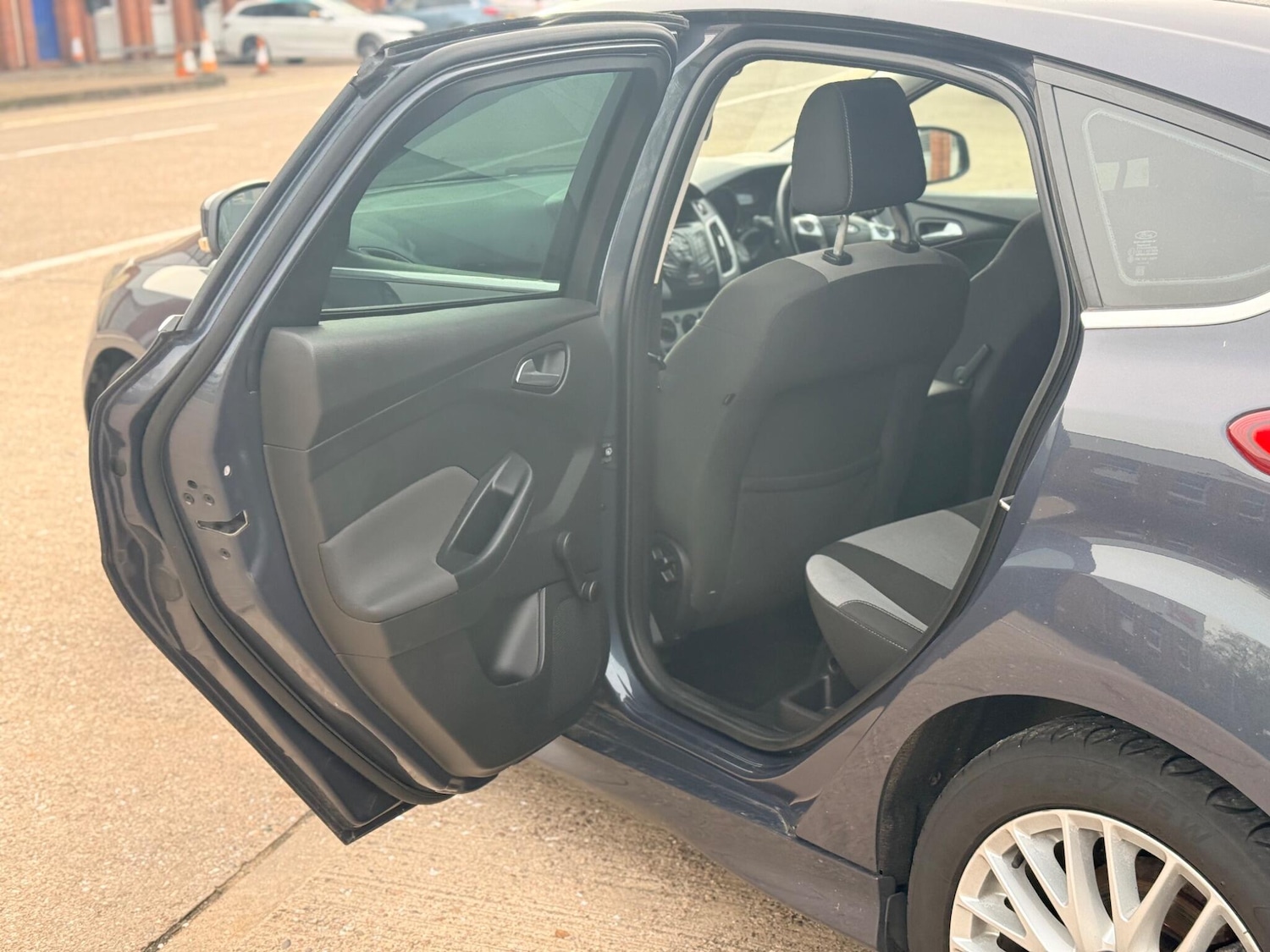 Used Ford Focus for sale - 77940787: Photo 14