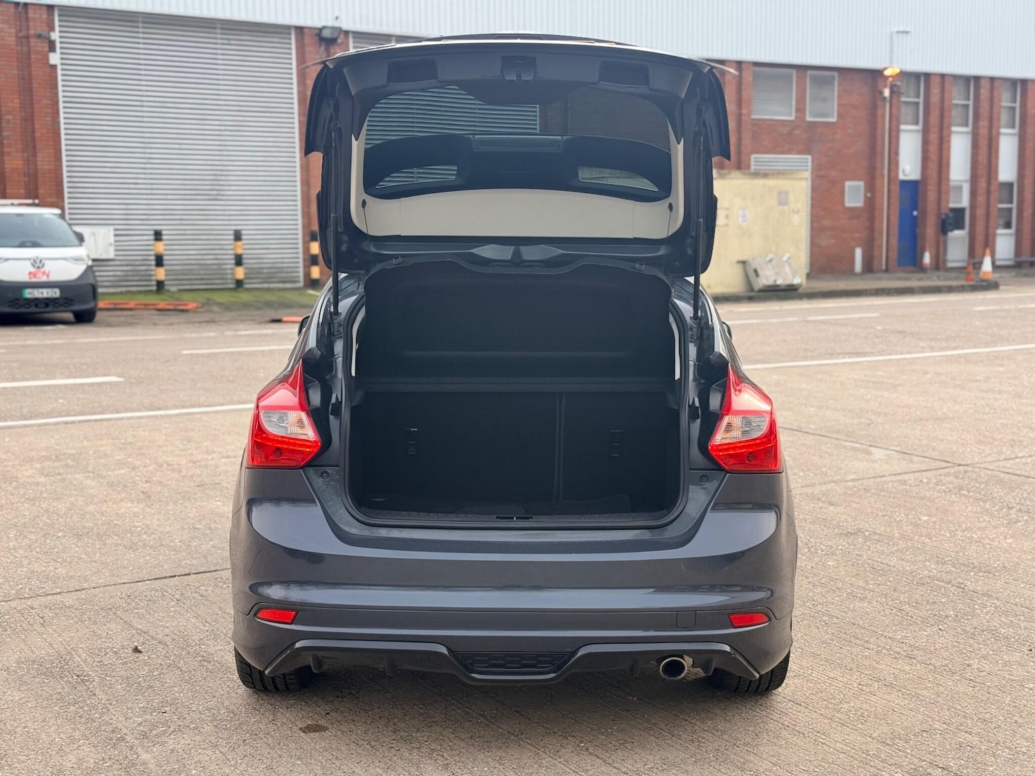 Used Ford Focus for sale - 77940787: Photo 36