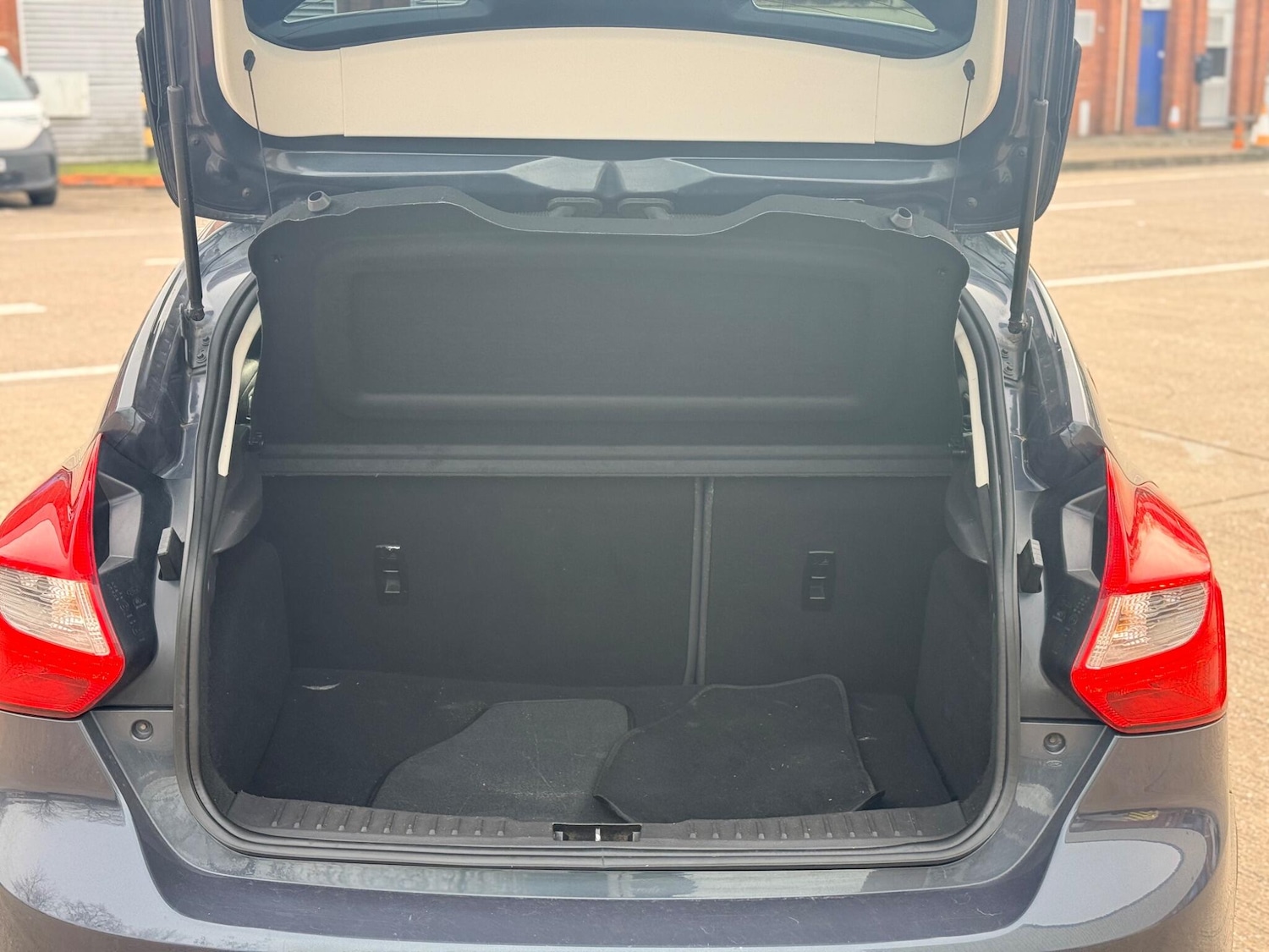 Used Ford Focus for sale - 77940787: Photo 37