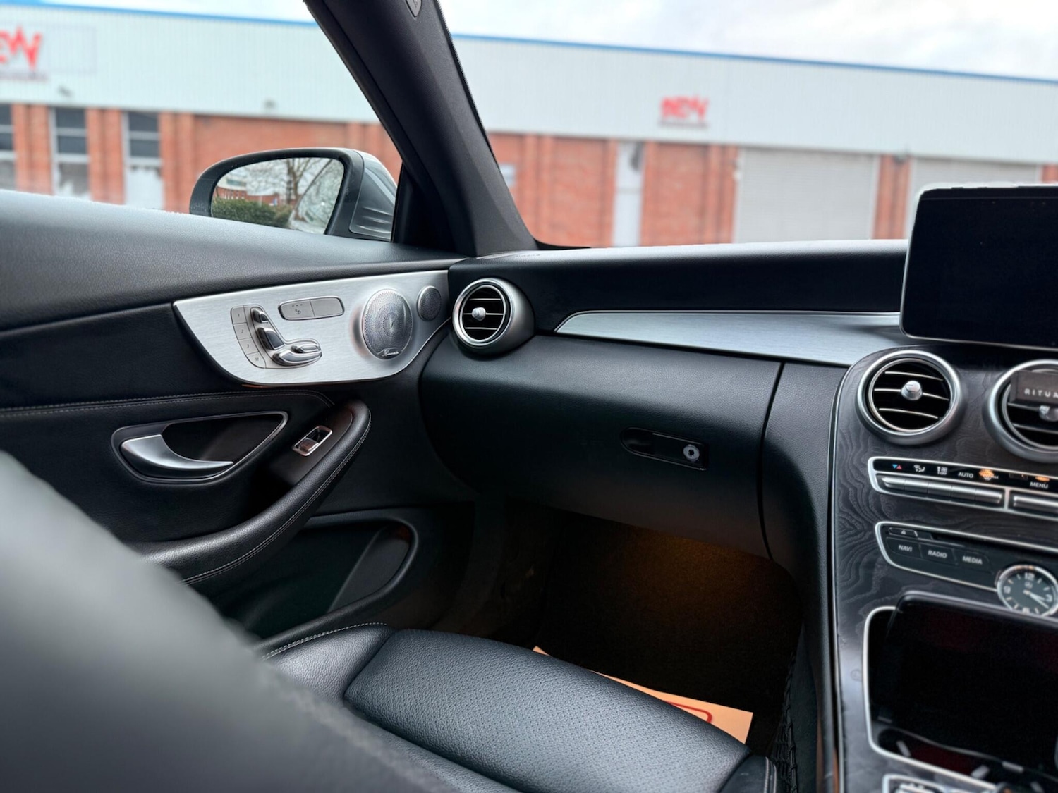 Used Mercedes-Benz C Class for sale - 77925110: Photo 13