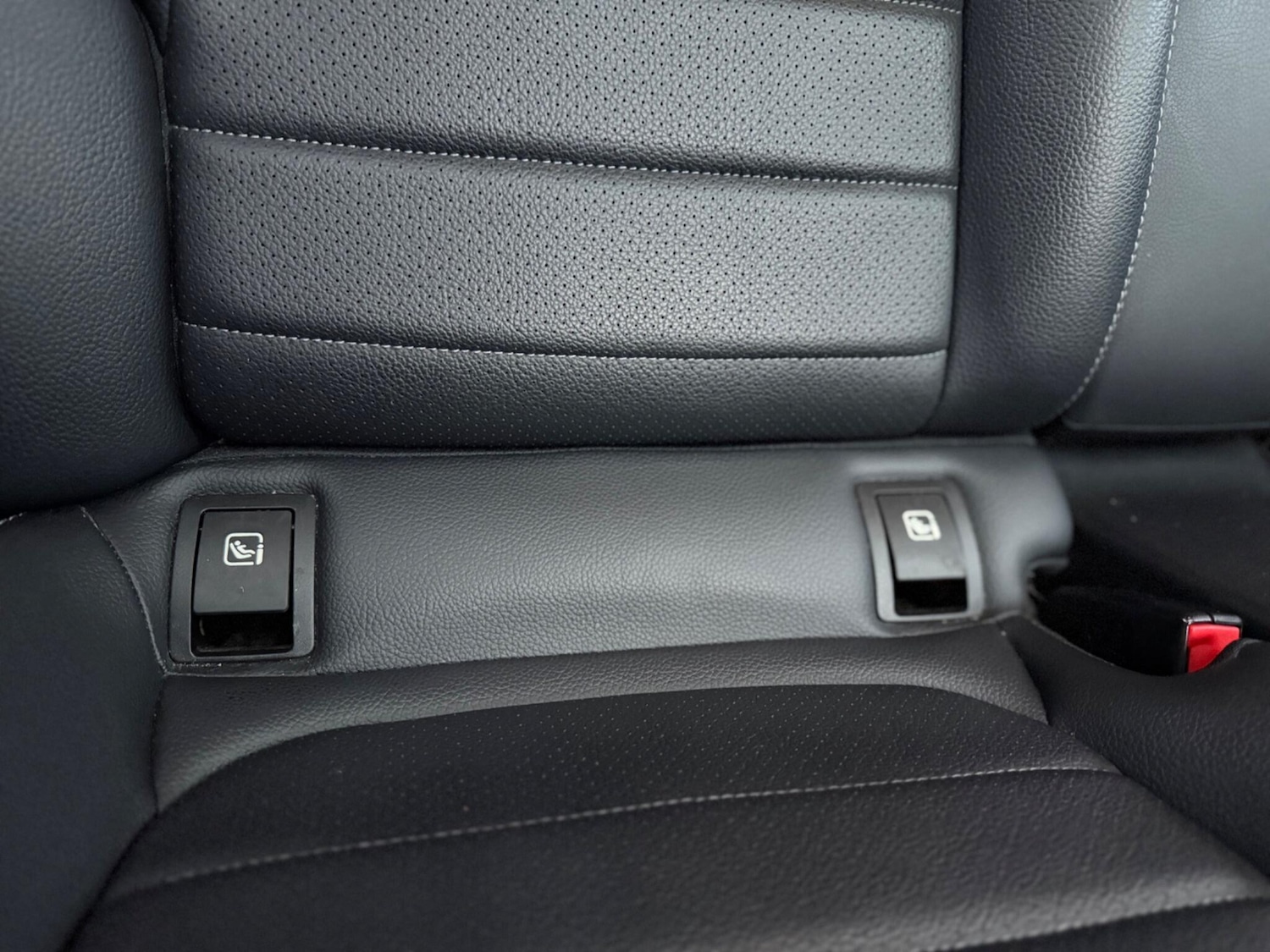 Used Mercedes-Benz C Class for sale - 77925110: Photo 37