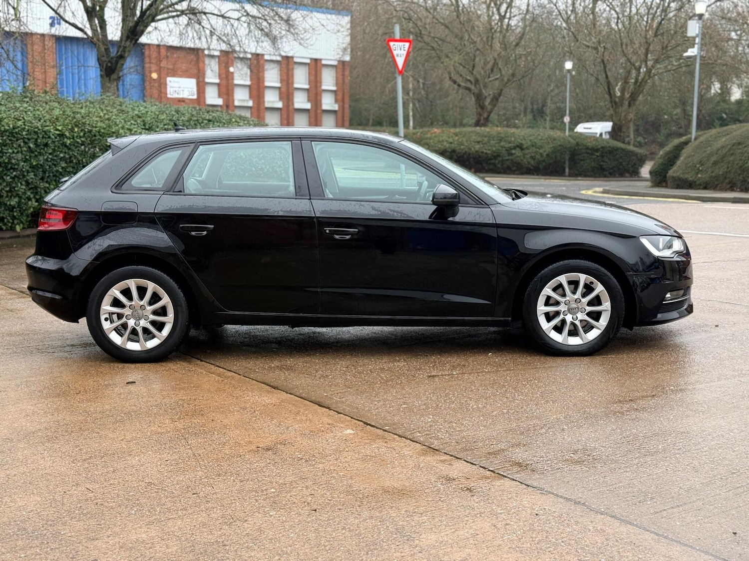 Used Audi A3 2015 for sale - 77255614: Photo 15