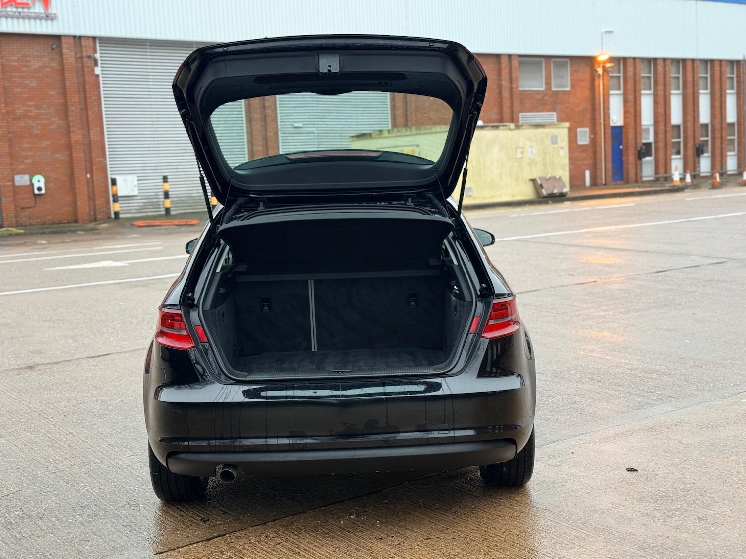 Used Audi A3 2015 for sale - 77255614: Photo 29