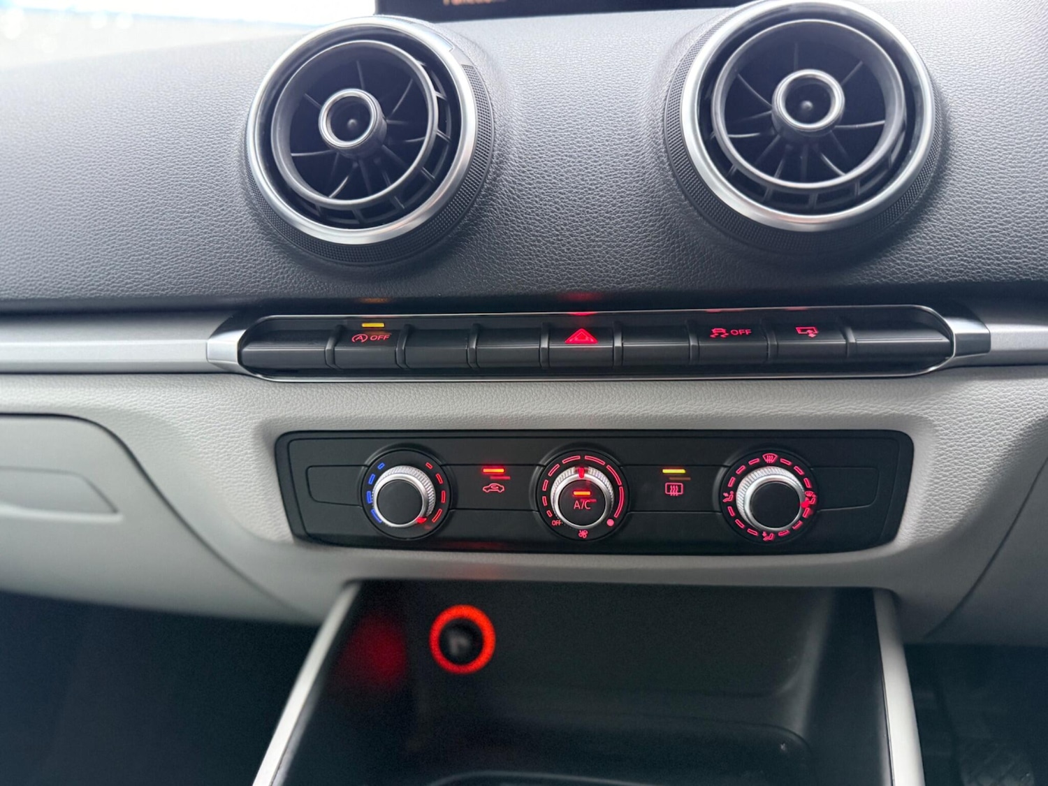 Used Audi A3 2015 for sale - 77255614: Photo 36