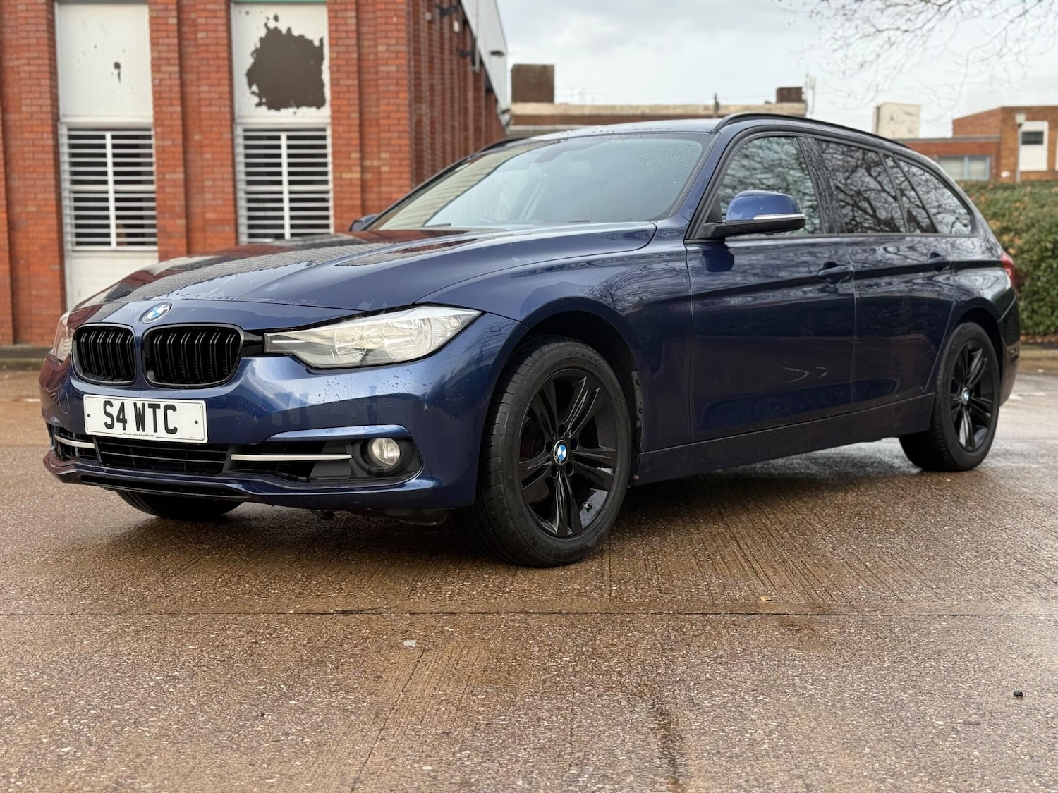 Used BMW 3 Series 2017 for sale - 77255608: Photo 11