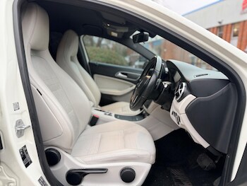 Used Mercedes-Benz A-Class 2015 for sale - 77292058: Photo