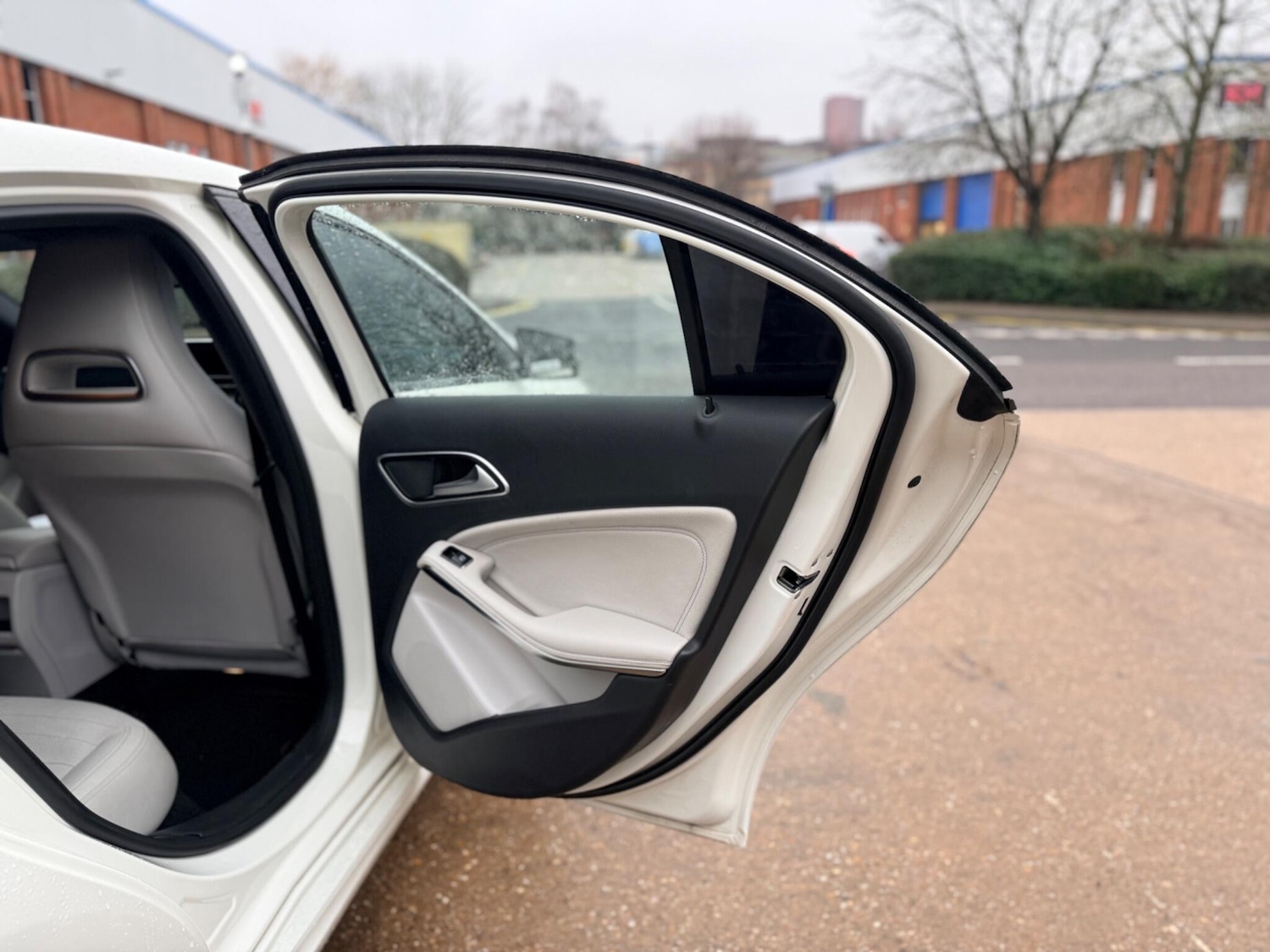 Used Mercedes-Benz A-Class 2015 for sale - 77292058: Photo 30