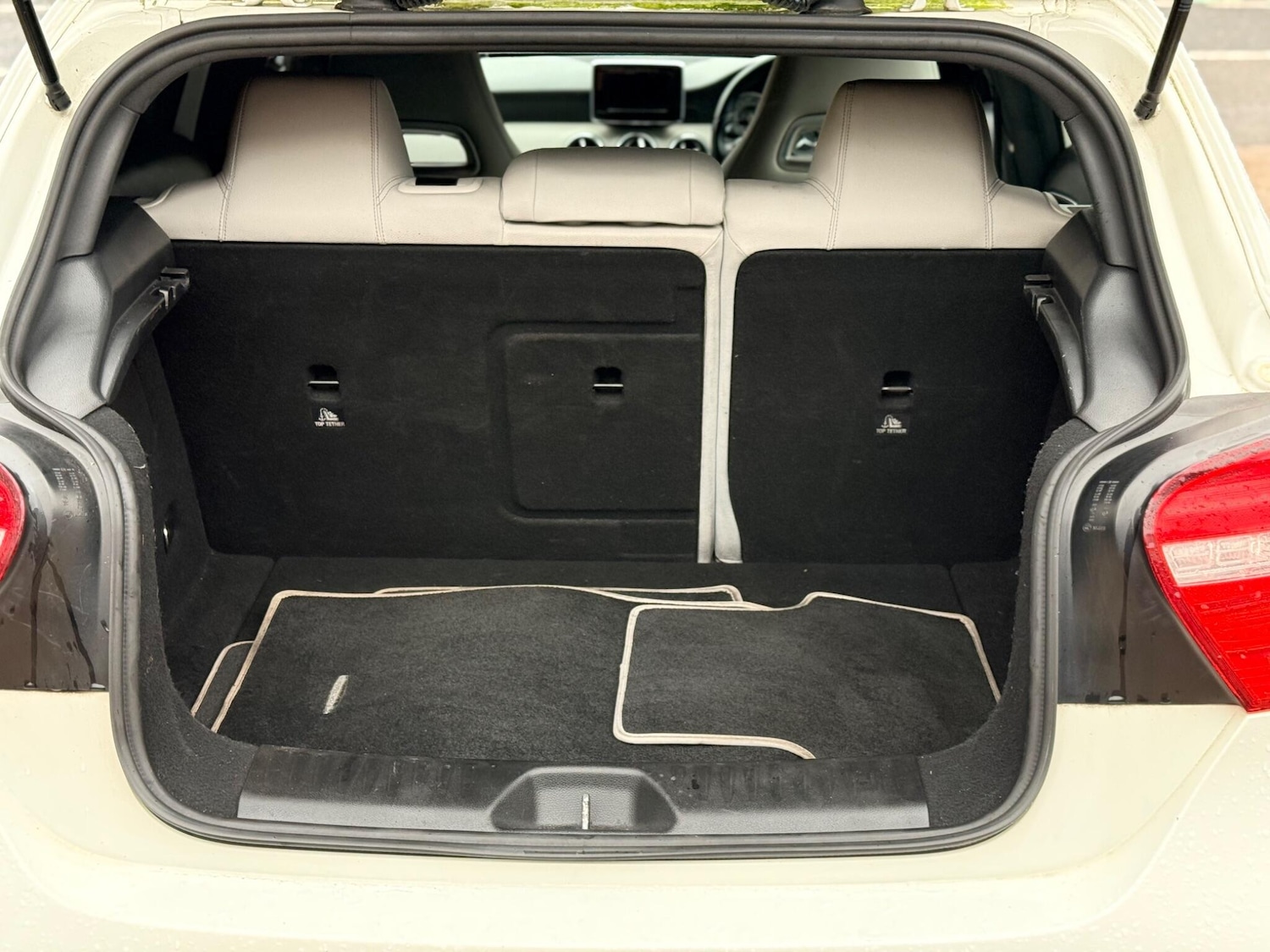 Used Mercedes-Benz A-Class 2015 for sale - 77292058: Photo 31