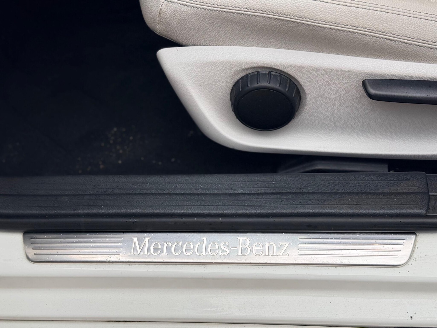 Used Mercedes-Benz A-Class 2015 for sale - 77292058: Photo 36