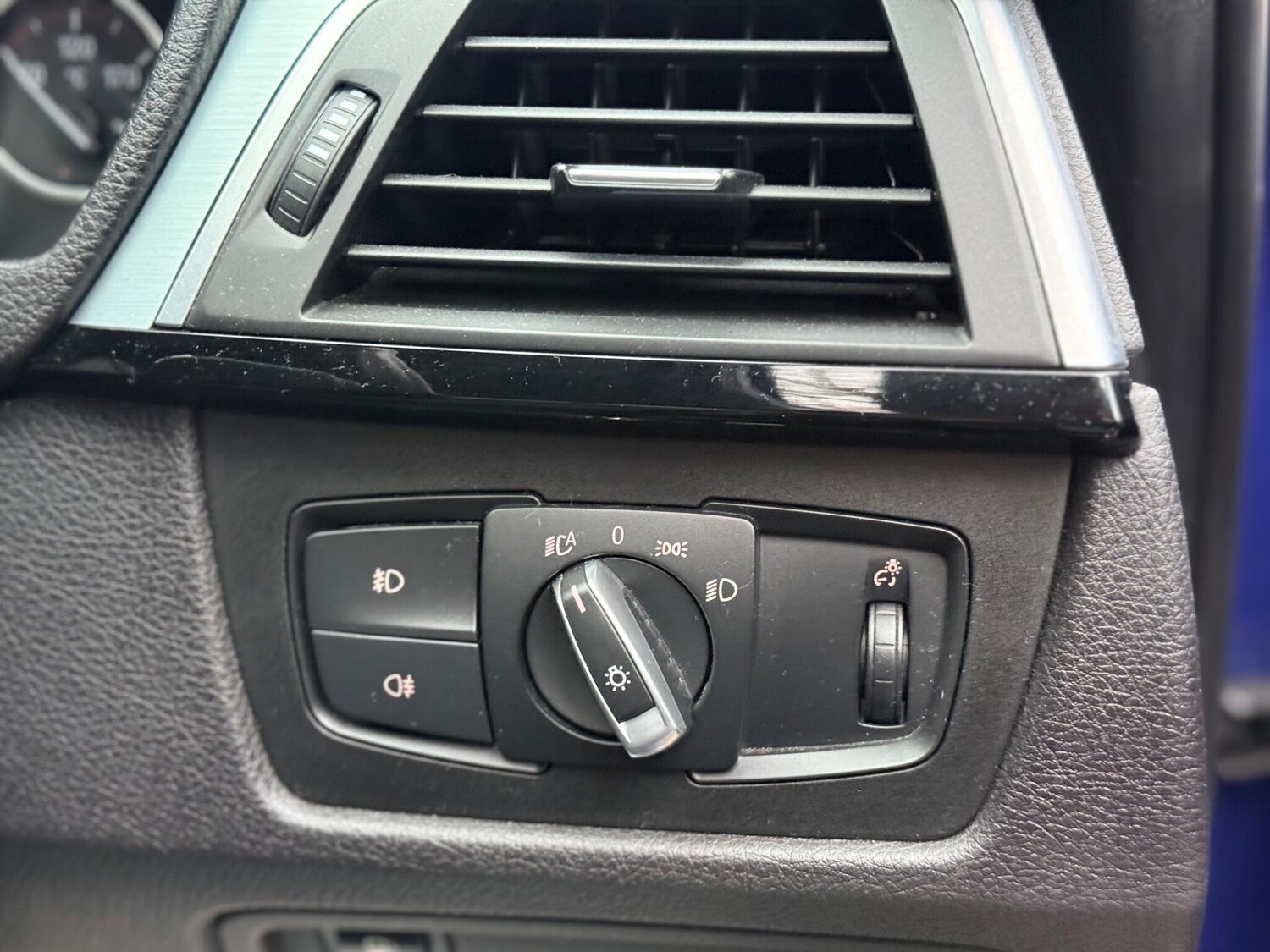 Used BMW 3 Series 2016 for sale - 77255606: Photo 24