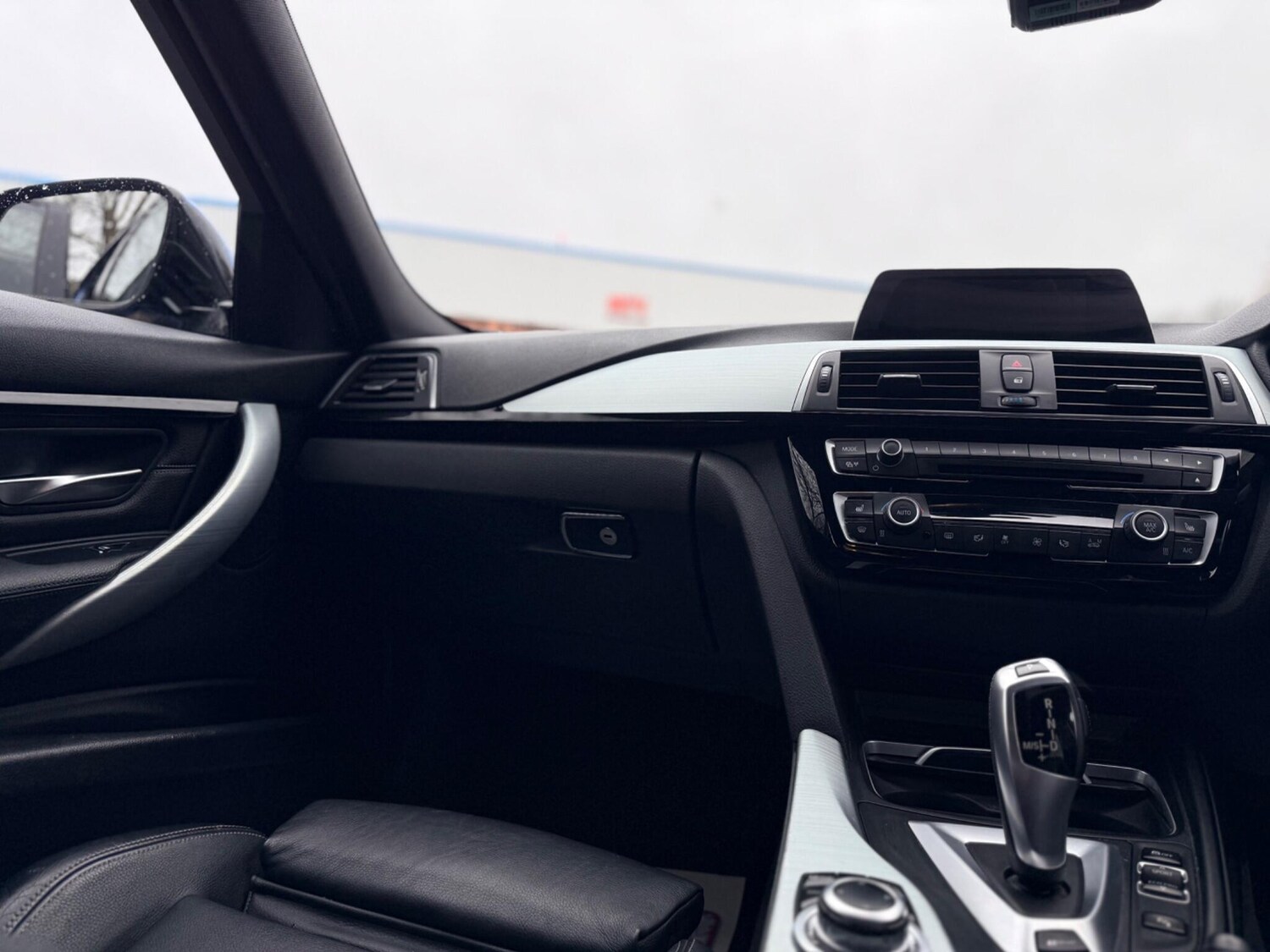 Used BMW 3 Series 2016 for sale - 77255606: Photo 45