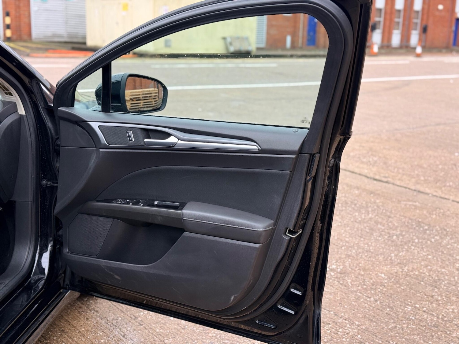 Used Ford Mondeo 2016 for sale - 77440517: Photo 12