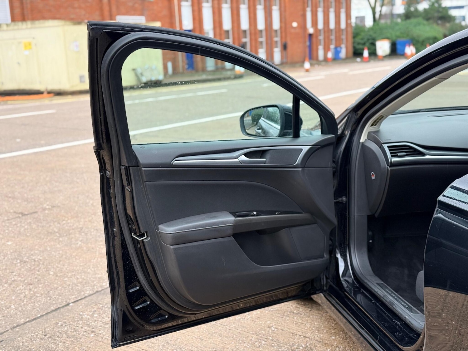 Used Ford Mondeo 2016 for sale - 77440517: Photo 18