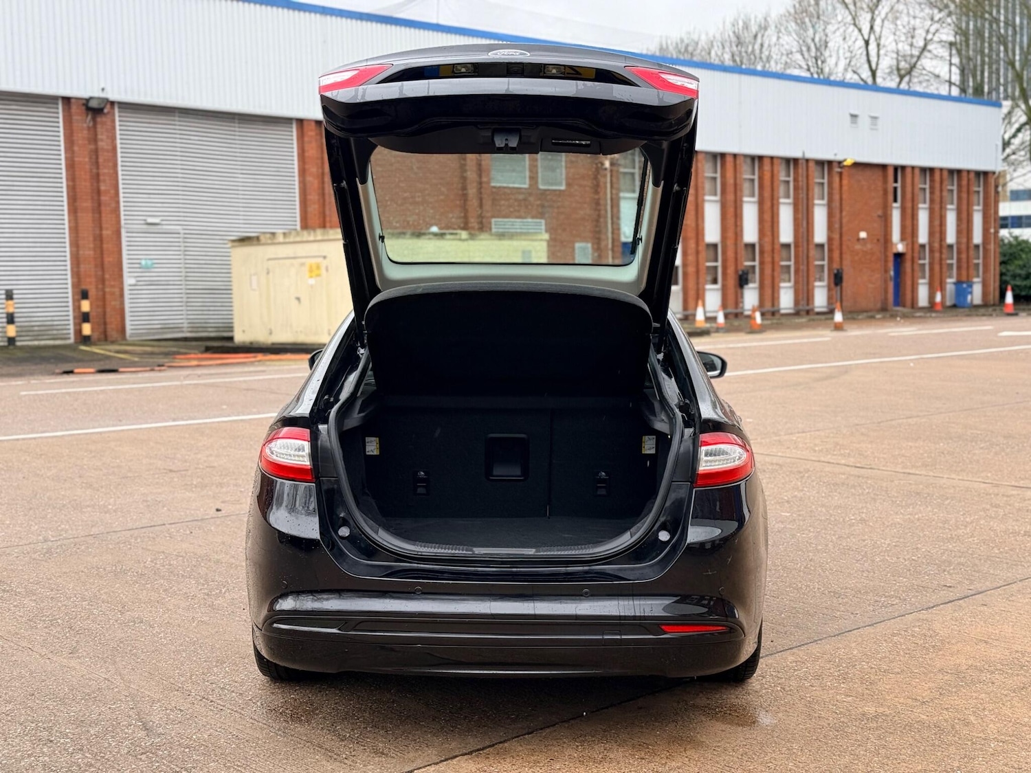 Used Ford Mondeo 2016 for sale - 77440517: Photo 28