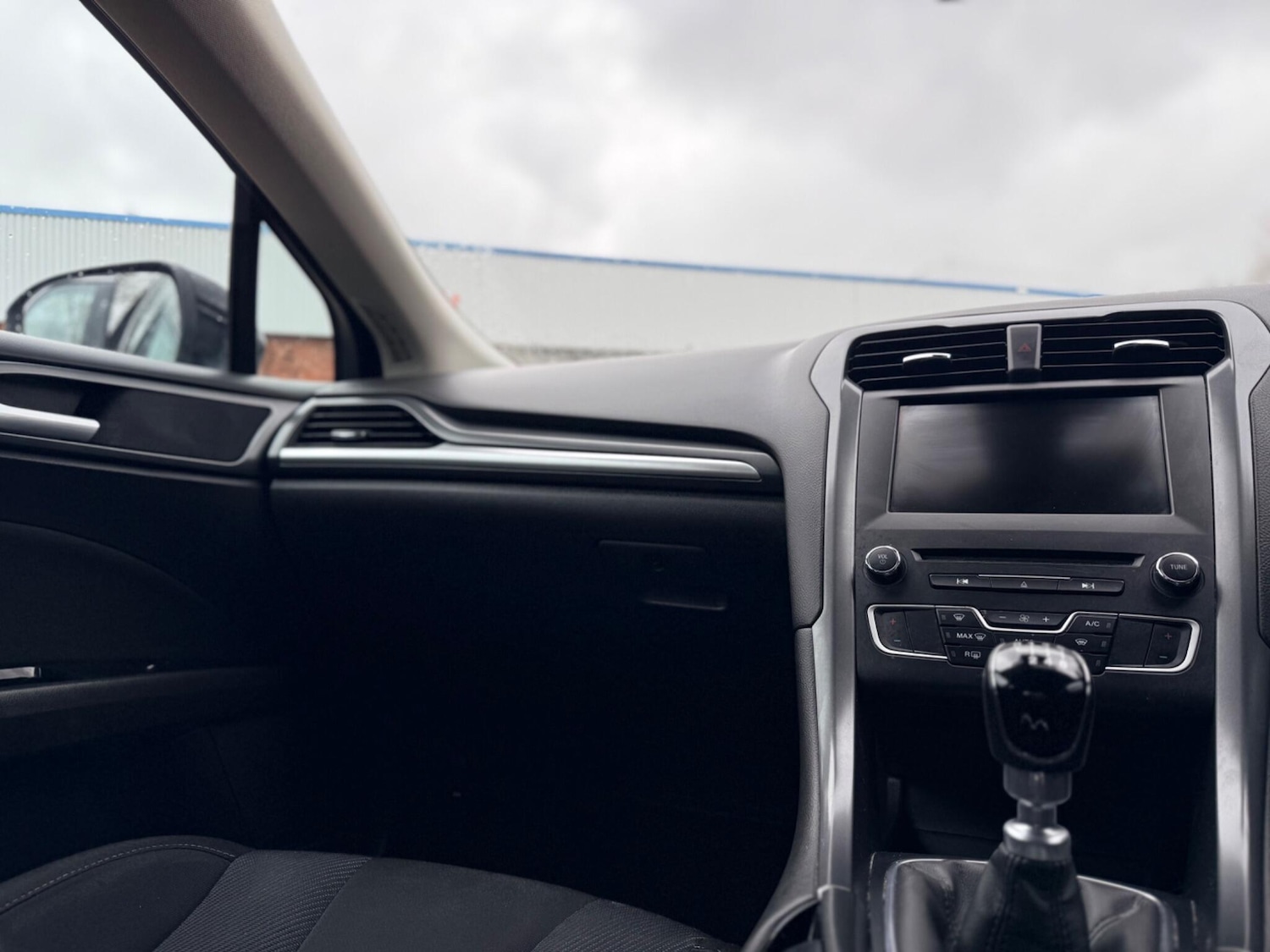 Used Ford Mondeo 2016 for sale - 77440517: Photo 34