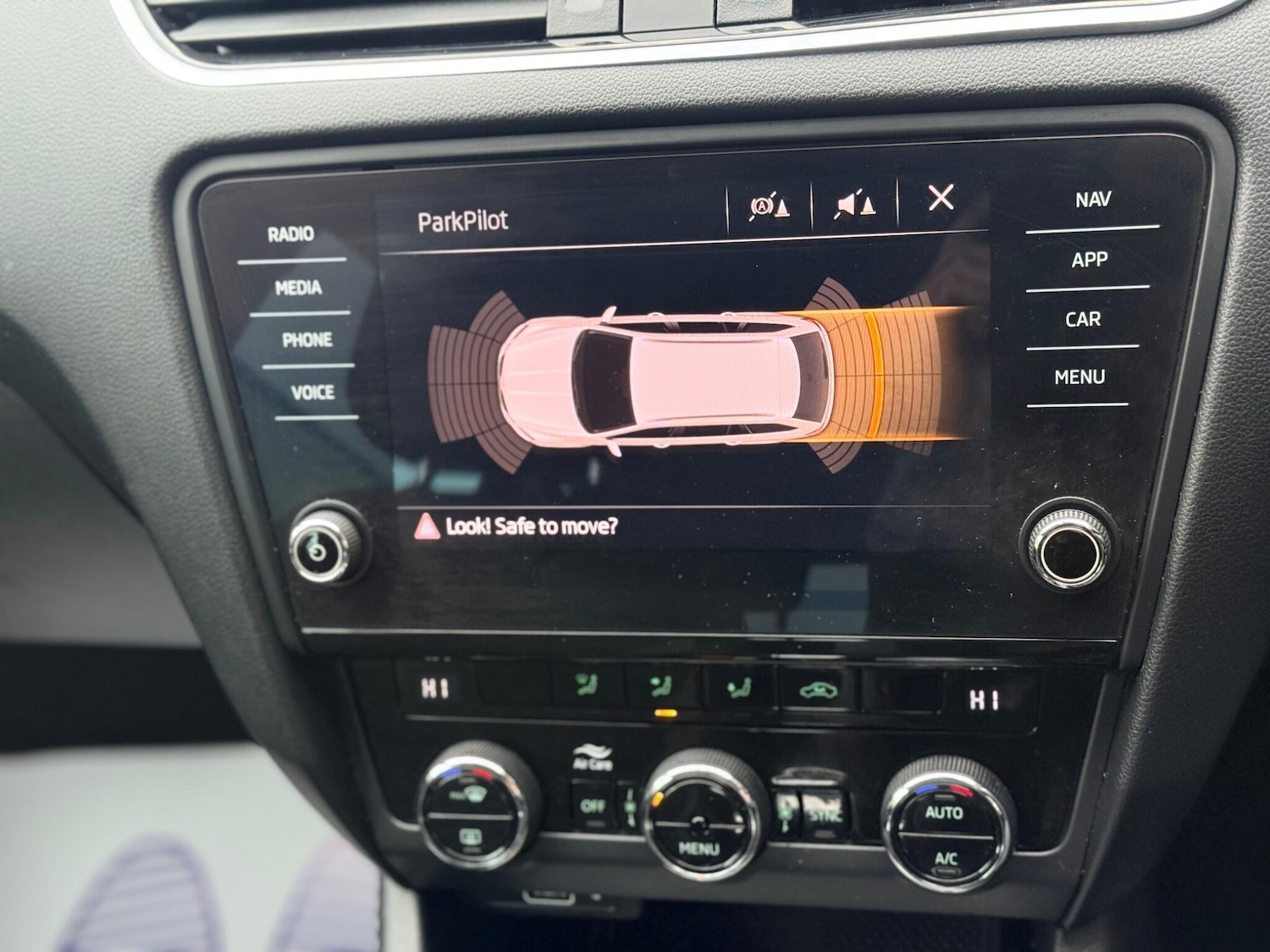 Used Skoda Octavia 2017 for sale - 77993737: Photo 33