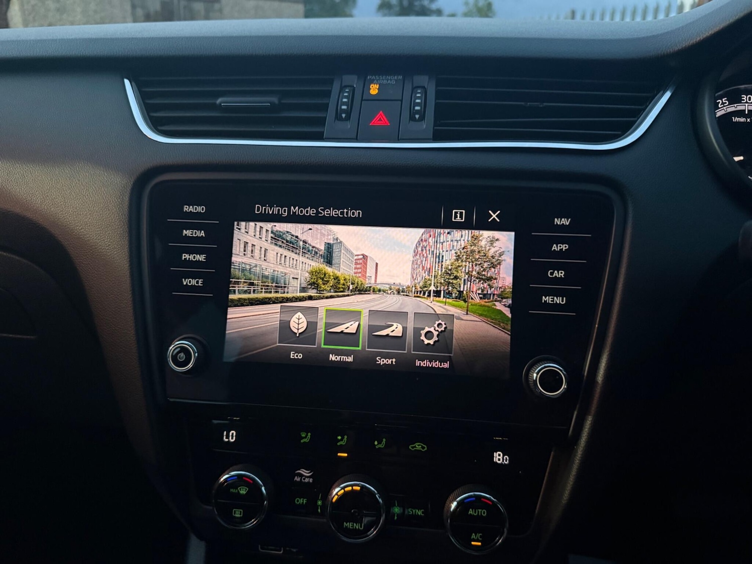 Used Skoda Octavia 2017 for sale - 77993737: Photo 35